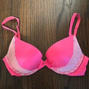 Victoria’s Secret bra